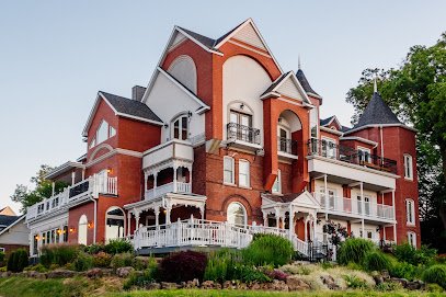 Niagara Grandview Boutique Hotel